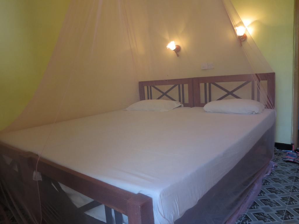 Why Not Guest House Хиккадува Номер фото